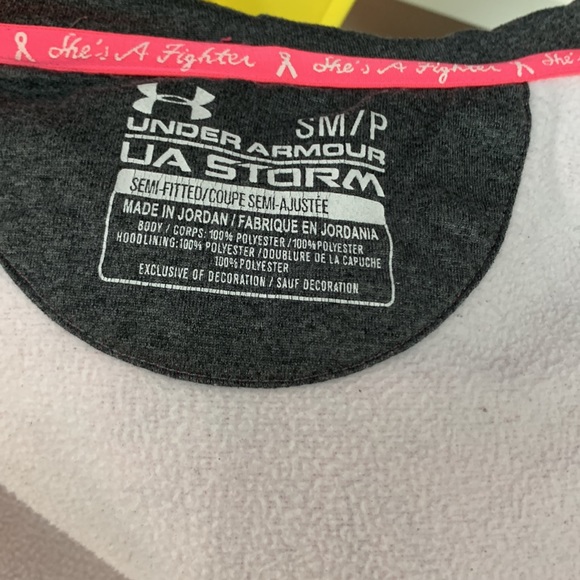 Under Armour - hoodie - a - Picture 8 of 8